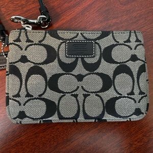 Coach vintage signature black and cream wristlet clutch bag